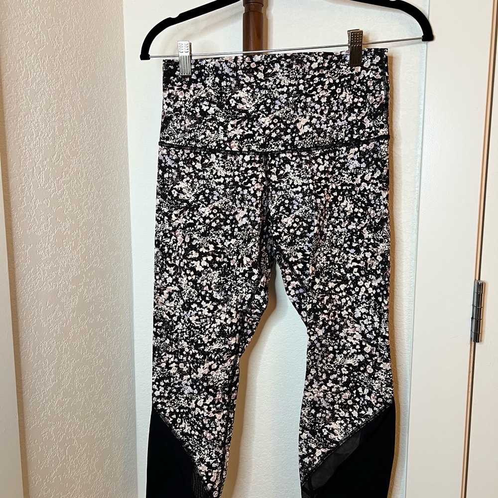 Lululemon Athletica Black and White Floral Leggings